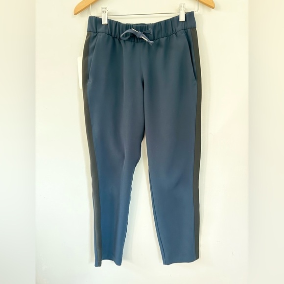 Lululemon On the Fly Woven Pant - Track Stripe | Size 4 - Picture 2 of 14
